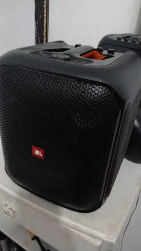 Caixa JBL C/2 microfones