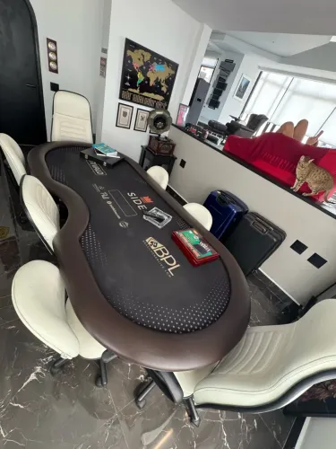 Poker - Conjunto mesa e cadeiras
