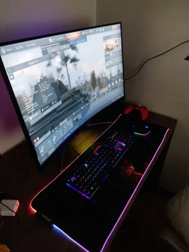 Monitor AOC 31.5 POL Curvo Full HD Bivolt 165hz 1ms