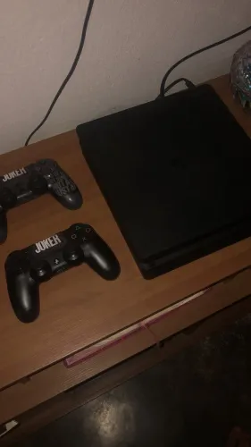 PS4 Slim 1TB - Superaquecimento Desliga Quente - Para Conserto / Venda