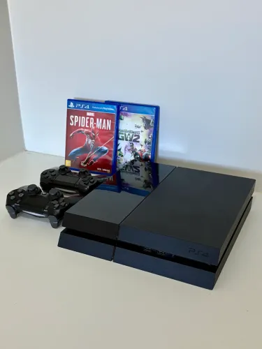 PS4 Fat| 2 jogos