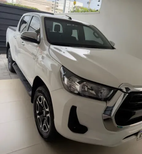 Toyota Hilux CD SRV 4X2 2.7 Flex 16V Aut. 2021