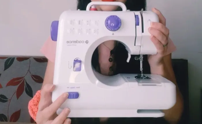 Maquina de costura vendo ou troco em ventilador bom