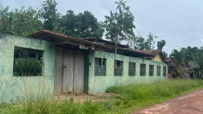 Vendo casa na Zona rural