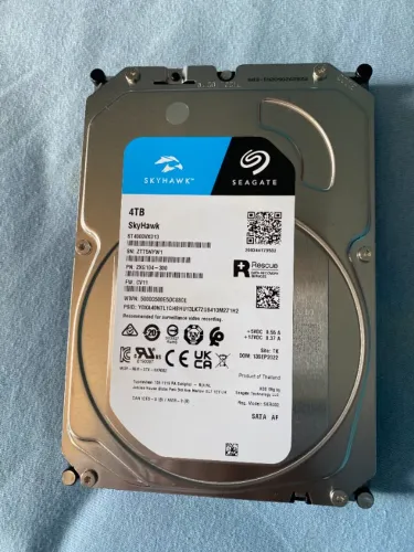 HD Seagate 4TB ST4000VX013 SATA 3.5" Excelente estado