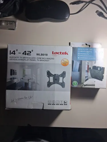 Dois suportes de tv articulado. Um para tv de 15" a 32" e outro para tv de 14" a 42".