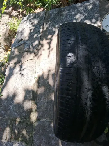 Pneu 205/55-16