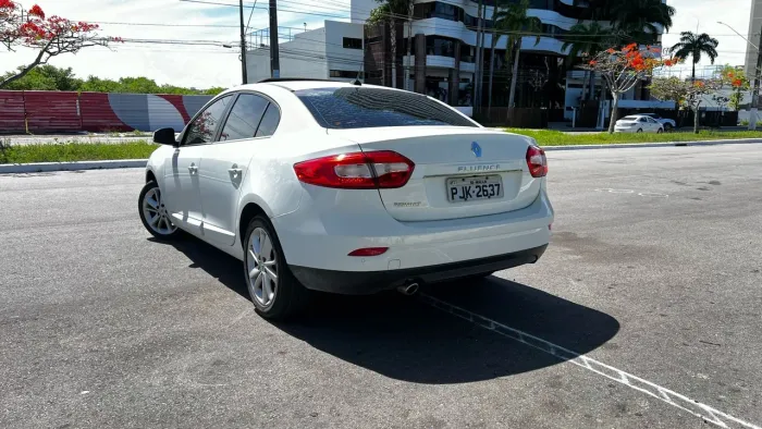 Renault Fluence Sedan Privilège 2.0 16V Flex AUT 2016