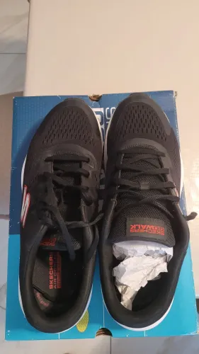 Tênis masculino da marca Skechers tam 44