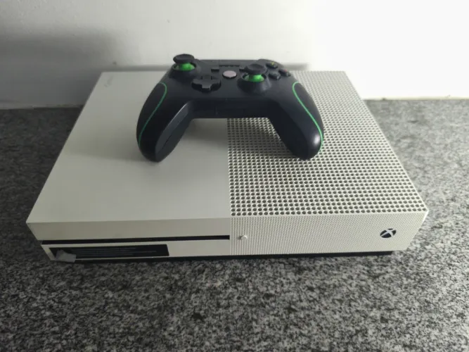 Xbox one S - Não liga