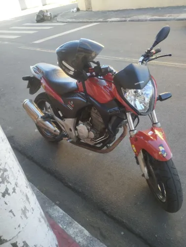 Cb 300