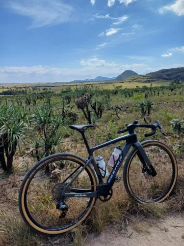 GRAVEL SOUL SEEKER - SRAM RIVAL ELETRÔNICO - Tamanho S - 2025