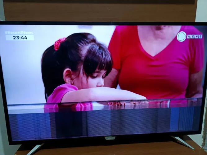 Tv 50 polegadas com defeito na tela
