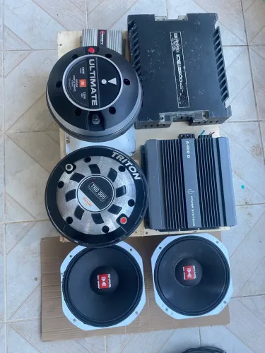 Peças de som automotivo