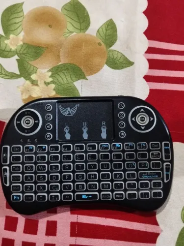Mini Keyboard Wireless com Touchpad