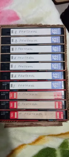 Box de fitas VHS