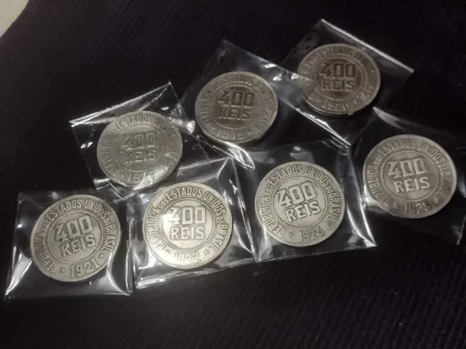 14 moedas de 400 reis de 1918 a 1935