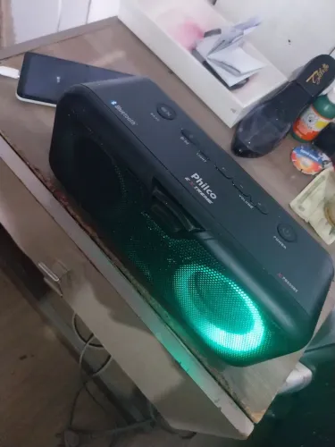 Caixa de som em bom estado