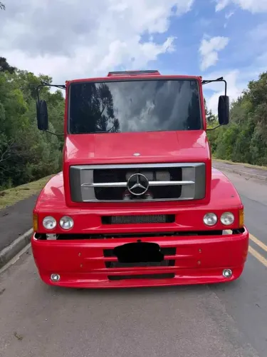 Mercades Benz 1620 carroceria.