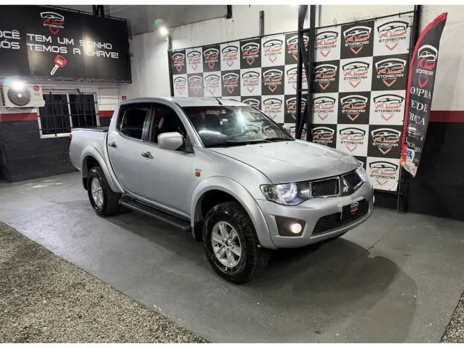Mitsubishi L200 Triton HPE 3.2 CD TB Int.diesel AUT 2009