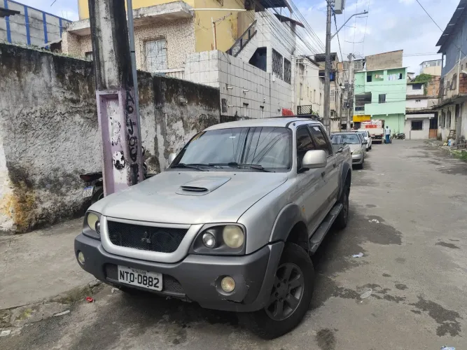 Mitsubishi L200 Outdoor GLS 2.5 4X4 CD TDI Diesel 2010