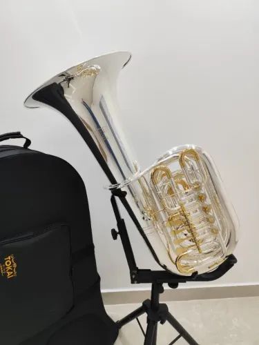 Tuba 4/4 Tokai TB-402PG 5 Rotores em Dó - Prata c/ Dourado - NOVA/Parcelo 21x