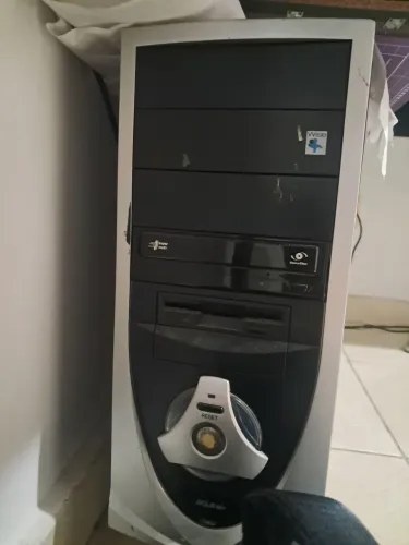 Gabinete TAC com todas as peças