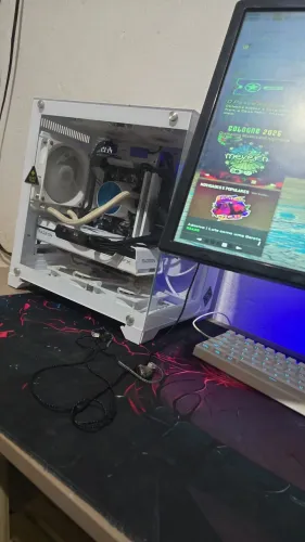 Placa de Vídeo RX 7600 XFX