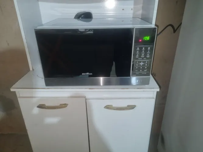 Micro-ondas Britânia 28l