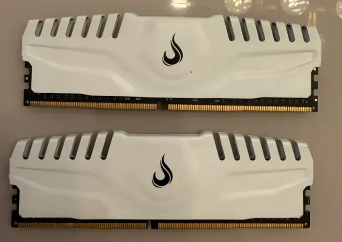 Memória DDR4 RISE MODE 32GB 3200MHz (leia a descrição)