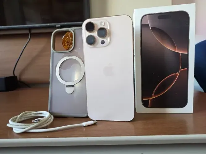 (Bateria 91%) iPhone 16 Pro Max 512GB - Extremamente Conservado (249 Ciclos)