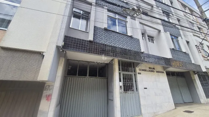 Apartamento 02 quartos na Olegário Maciel