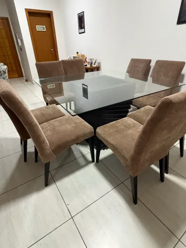 Mesa com 8 lugares