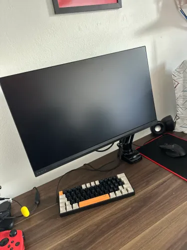 Vendo Monitor gamer 180hz Philips 27? Polegadas