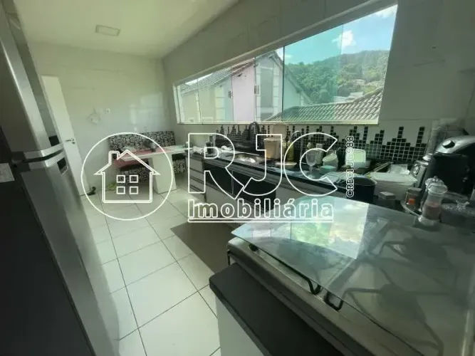 Imóvel para venda com 195 metros quadrados com 4 quartos em Pechincha - Rio de Janeiro - R