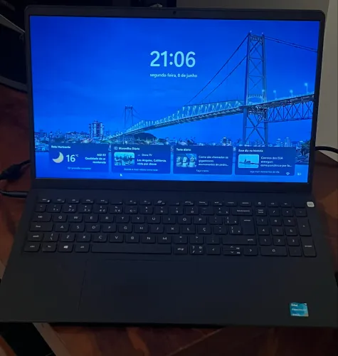 Notebook Dell semi-novo!!