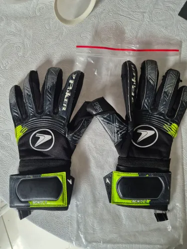 Luva de goleiro poker profissional