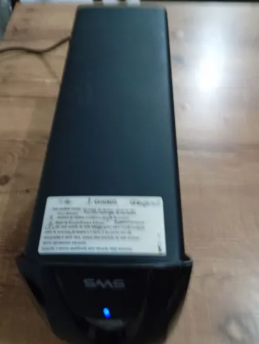 Nobreak duas baterias novas 700VA