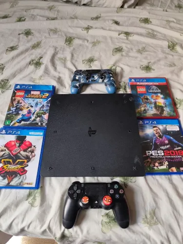 PS4