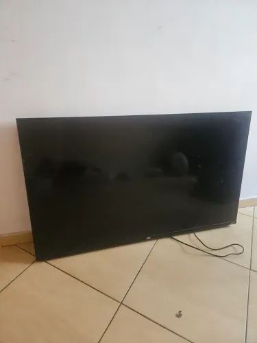 TV AOC 50" - retirada de peças