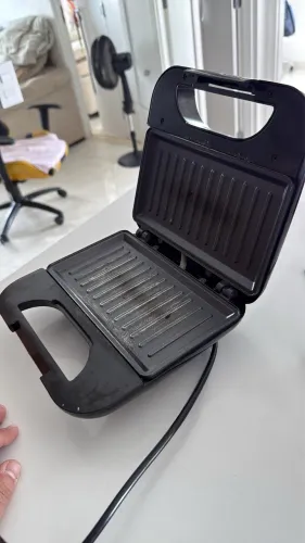SANDUICHEIRA E GRILL BRITÂNIA 2 EM 1