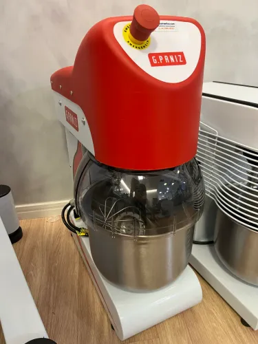Batedeira industrial planetária 12L Gpaniz 220v - pronta entrega