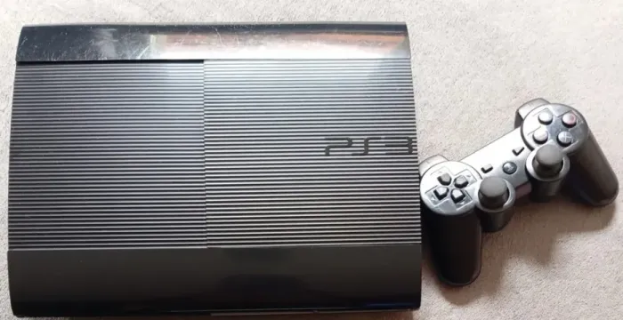 Playstation 3 Super Slim!! DESBLOQUEADO (Aceito Cartão)