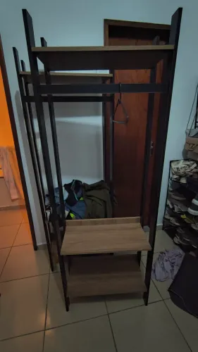 Armário closet de Madeira.