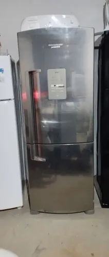 Vendo geladeira Brastemp funcionando perfeitamente 