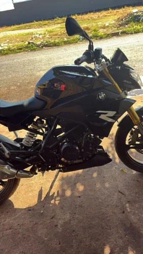 MOTO MUITO NOVA
