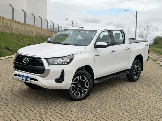 Toyota Hilux CD SRV 4X4 2.8 TDI Diesel Aut. 2021