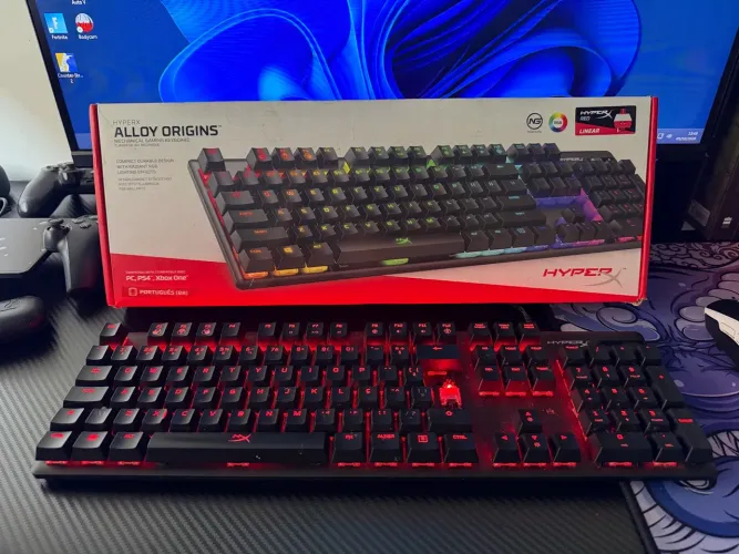 Teclado mecânico HyperX Alloy Origins