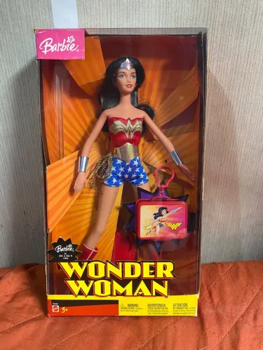 Boneca Barbie Mulher Maravilha