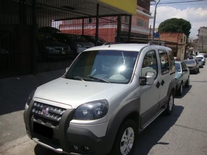 Fiat Doblo Adv. Xingu Locker 1.8 Flex 16V 5P 2014
